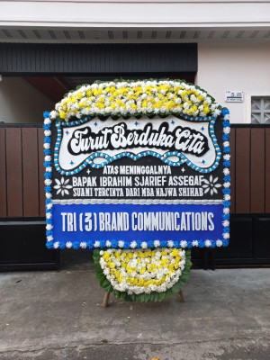 Papan Bunga Duka di Tanjung Bunga